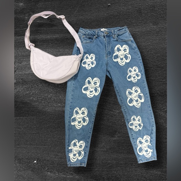 Rue21 Denim - Rue21 Blue Jeans with White Floral Design. WITH Puma Cross Body Purse